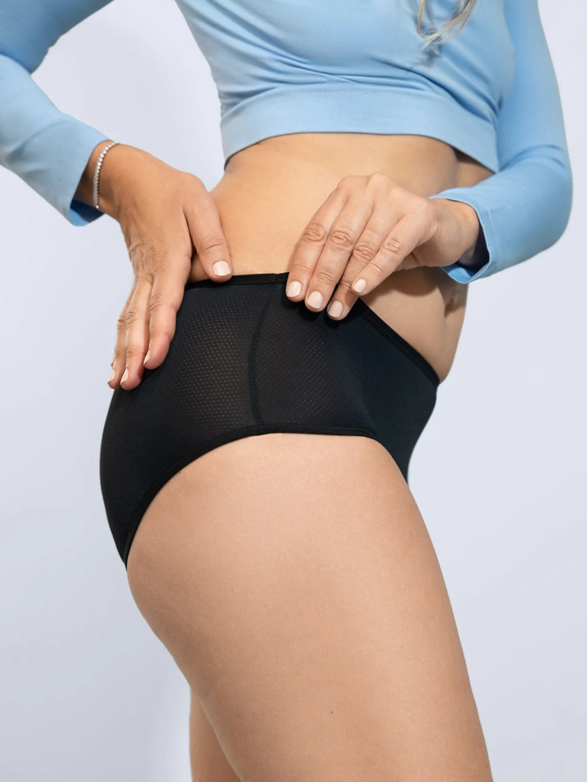 Incontinence underwear